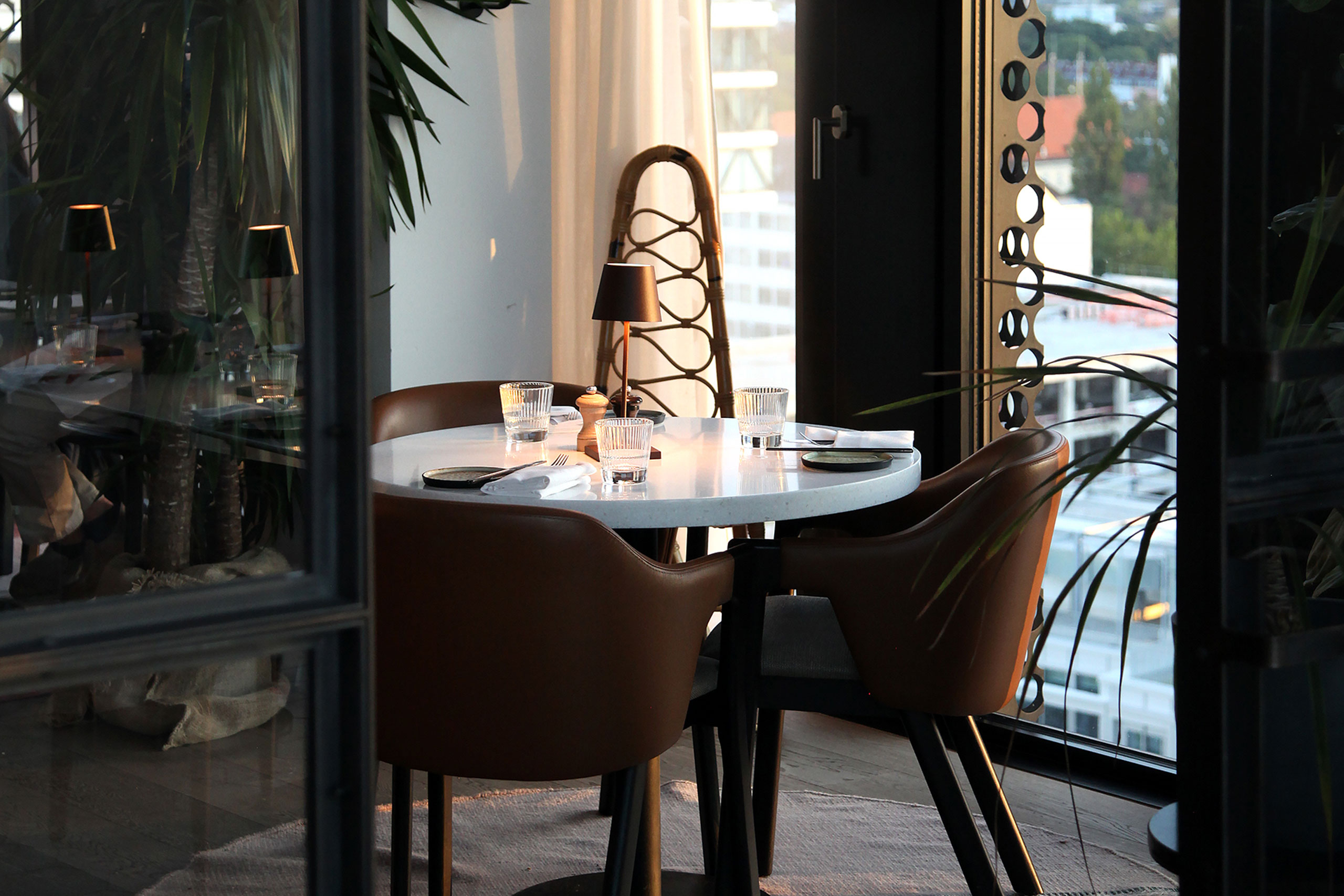 FITZROY MUNICH MODERN AUSTRALIAN KITCHEN BAR